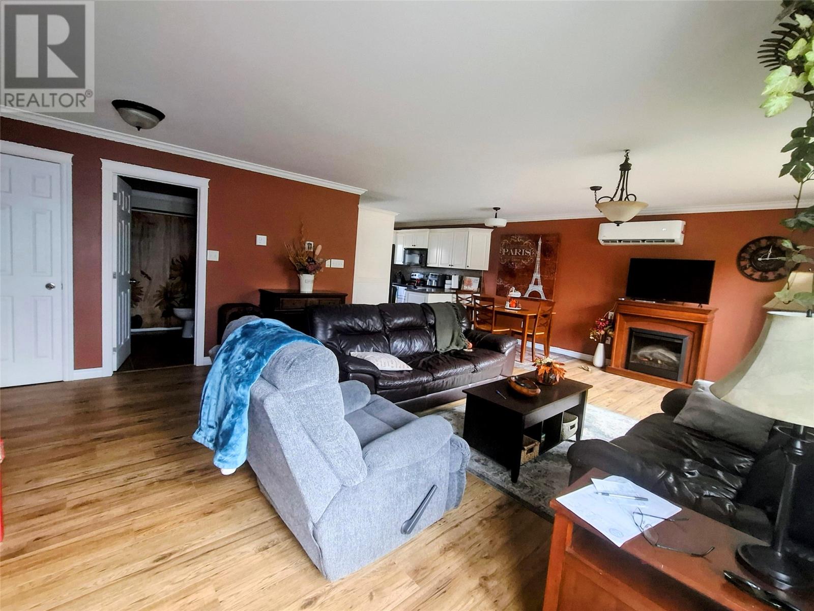 31 Forest Road Property Photo 7