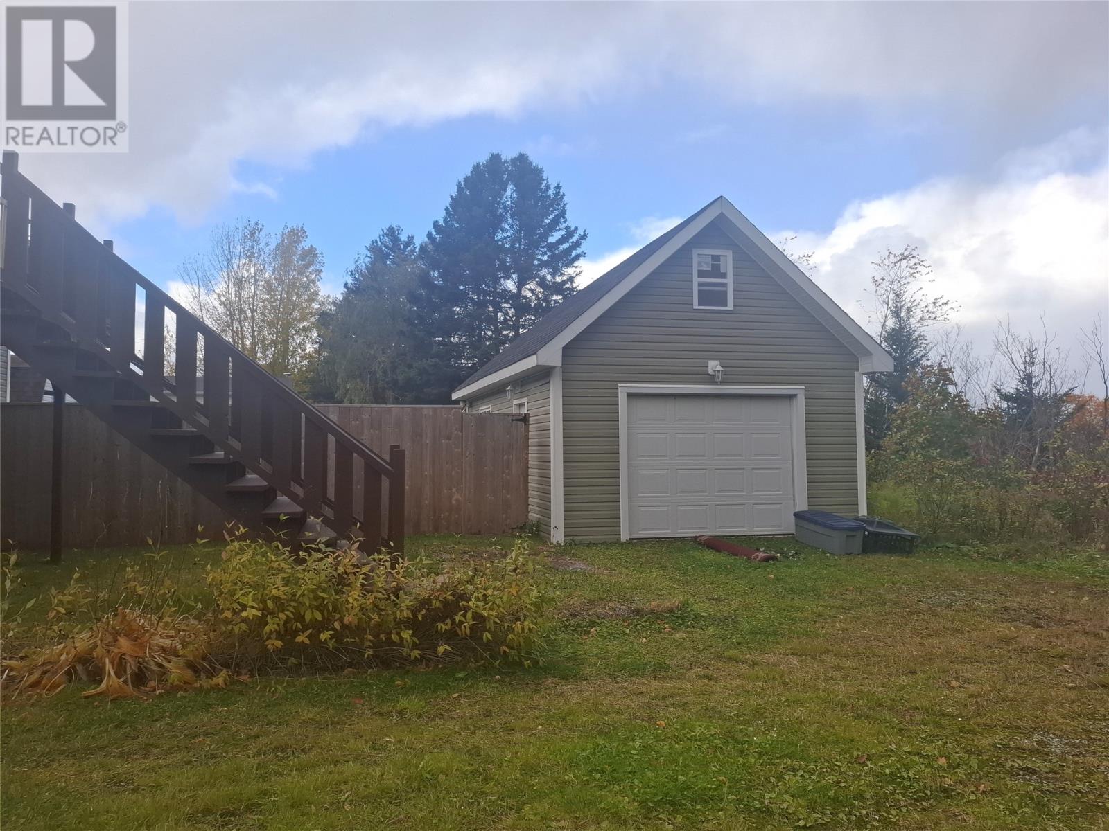 31 Forest Road Property Photo 33