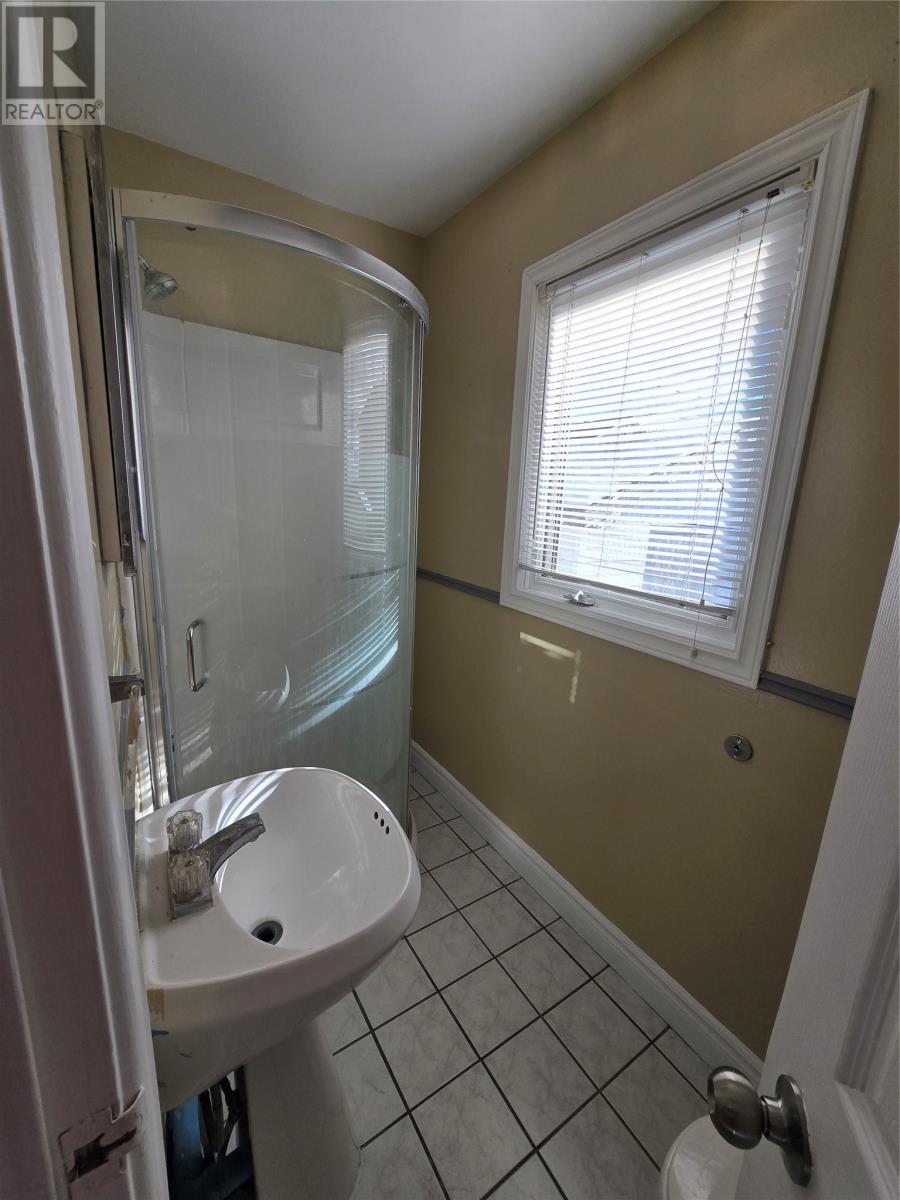 303 Carson Avenue Property Photo 12