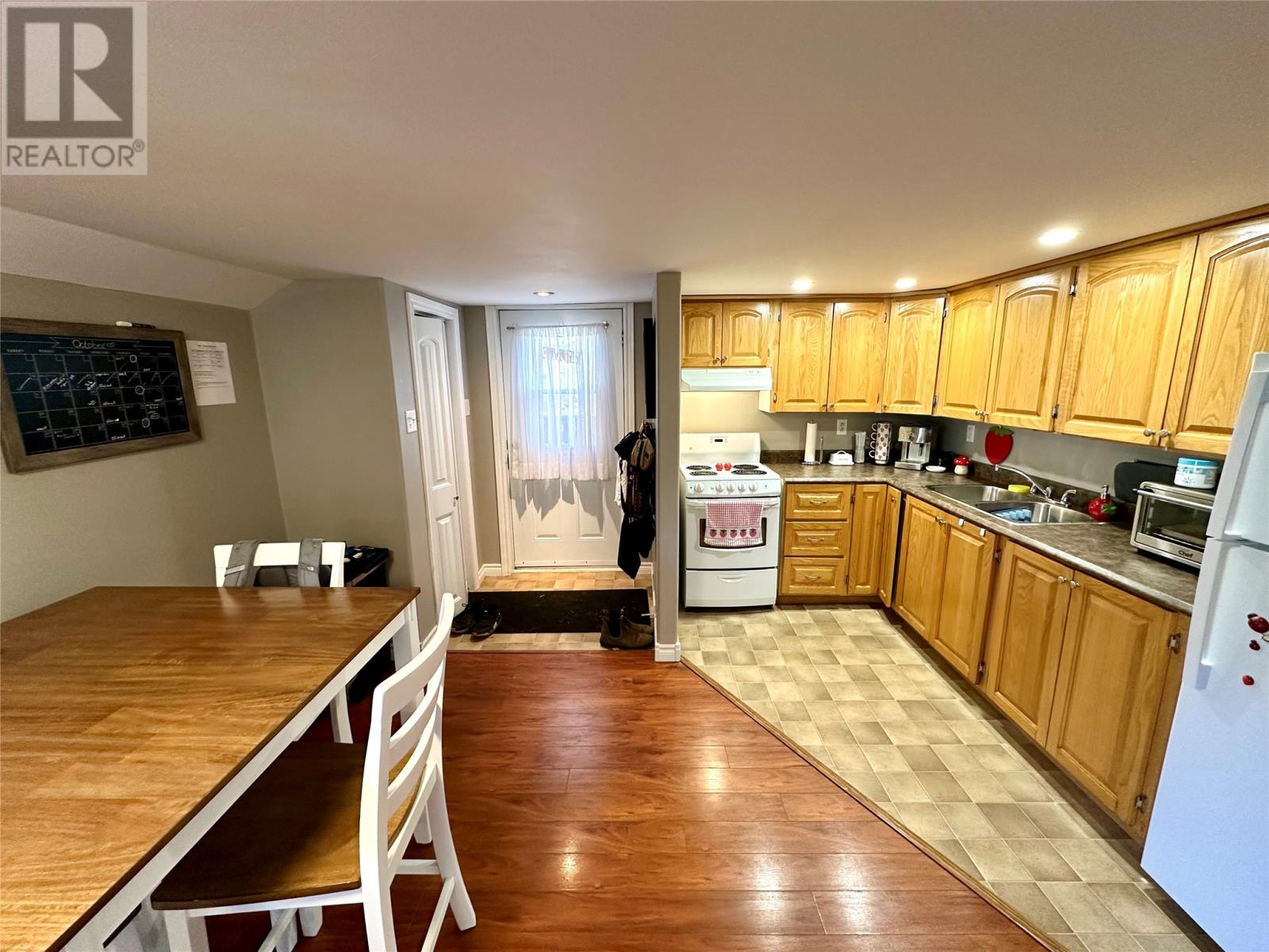 23 Circular Road Property Photo 12