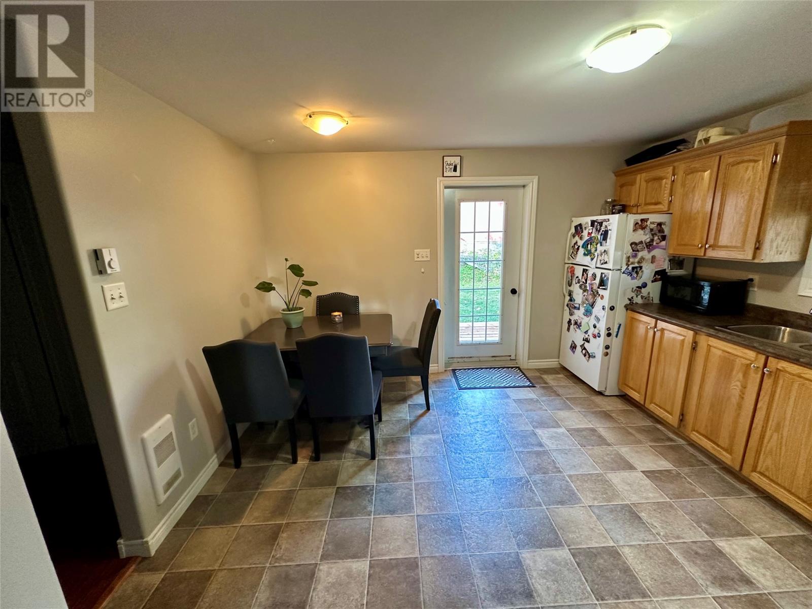 23 Circular Road Property Photo 22