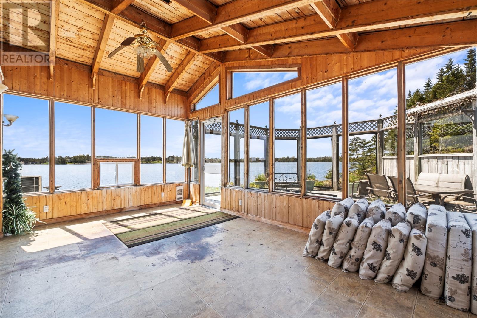 57a Deer Park Road Property Photo 14