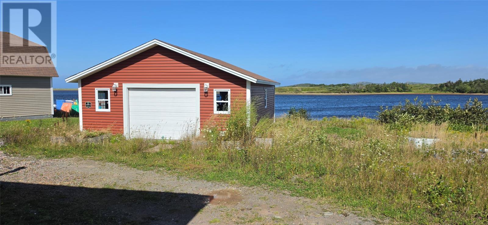 3 Waterline Road Property Photo 5
