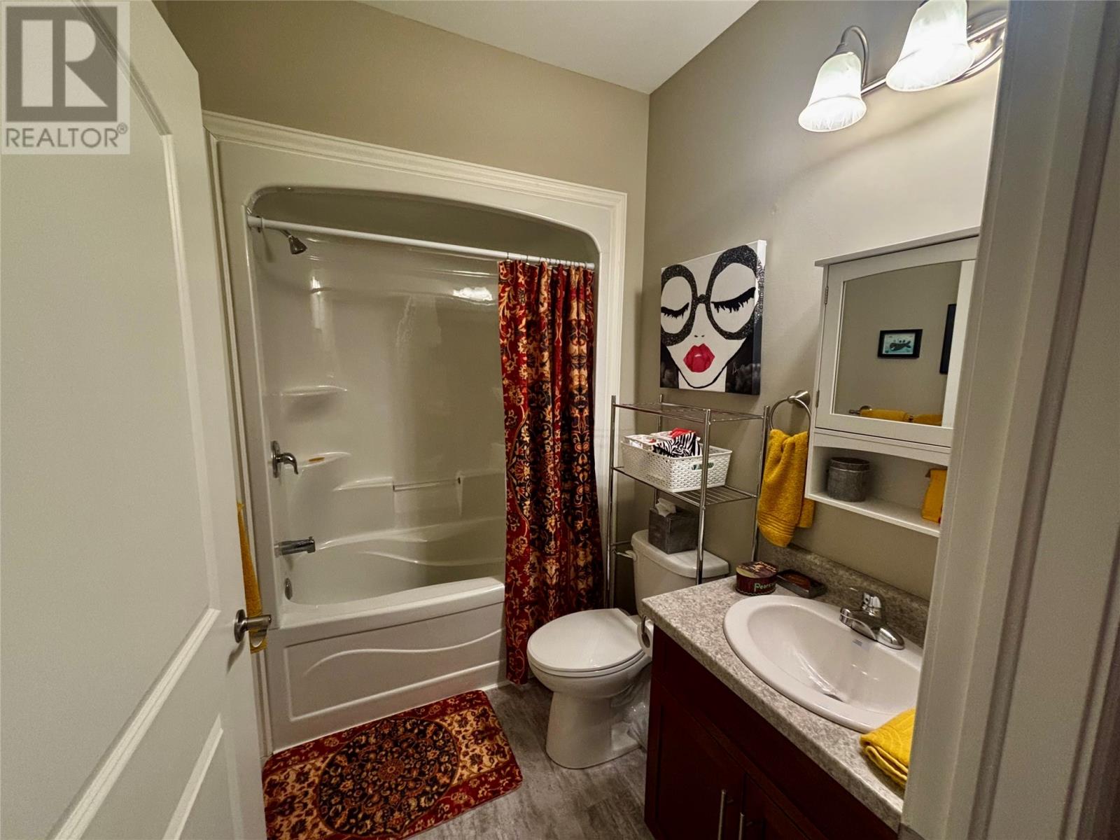 6 Curtis Lane Unit#106 Property Photo 15
