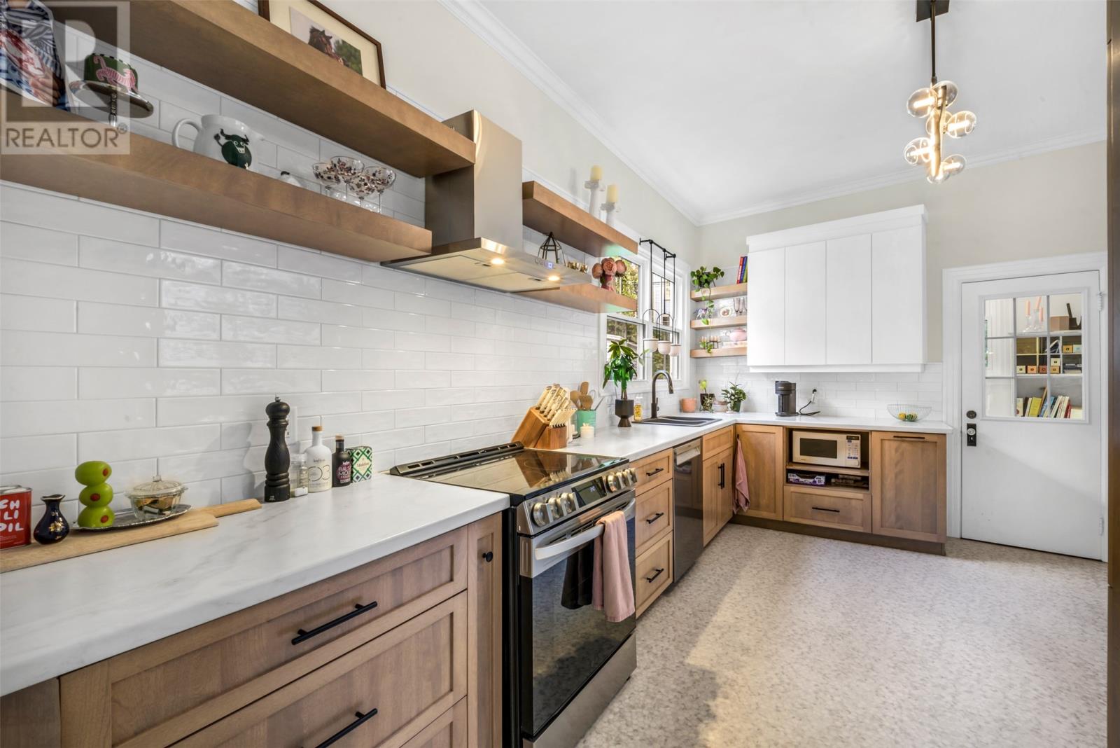 9 Monkstown Road Property Photo 13