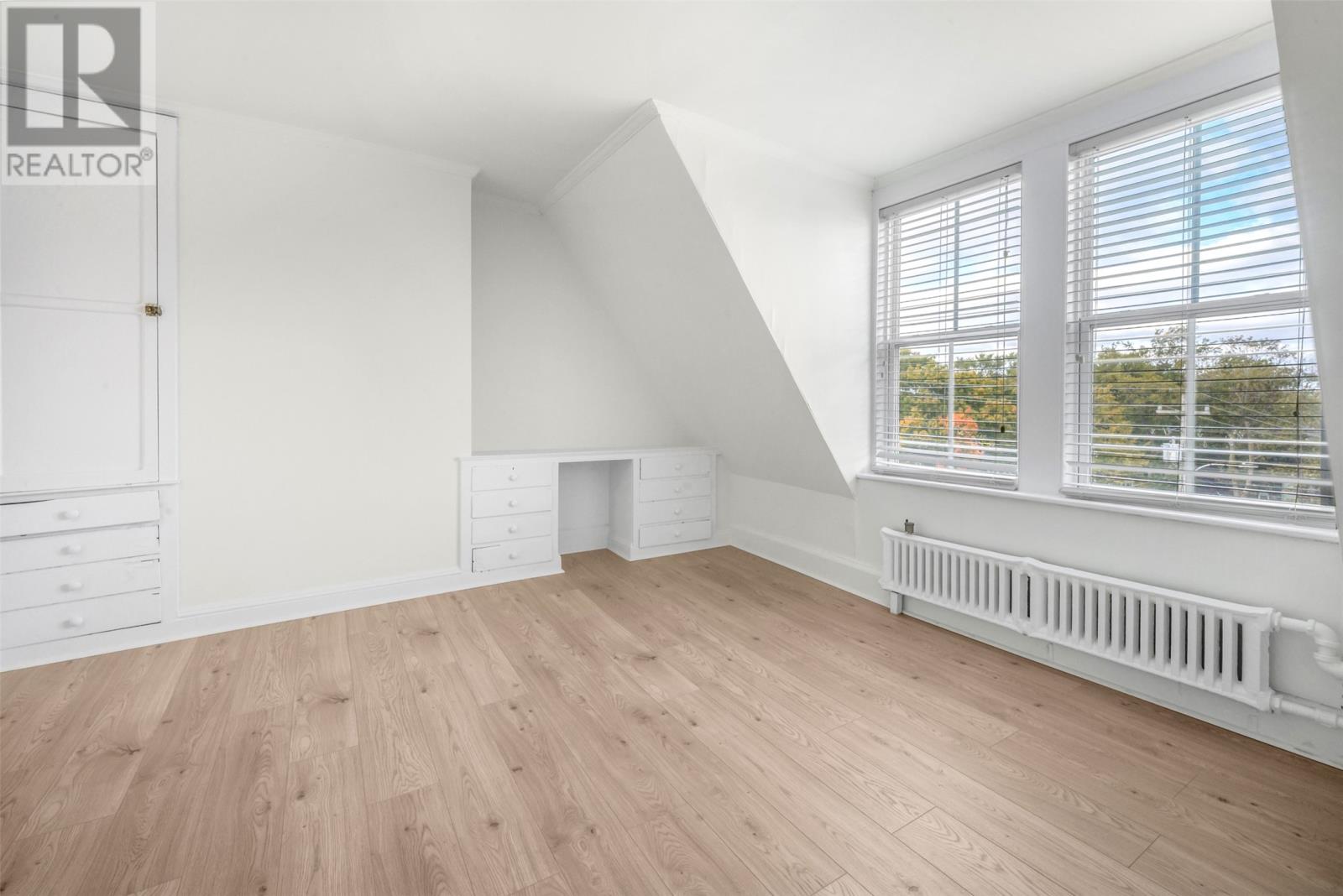 9 Monkstown Road Property Photo 37