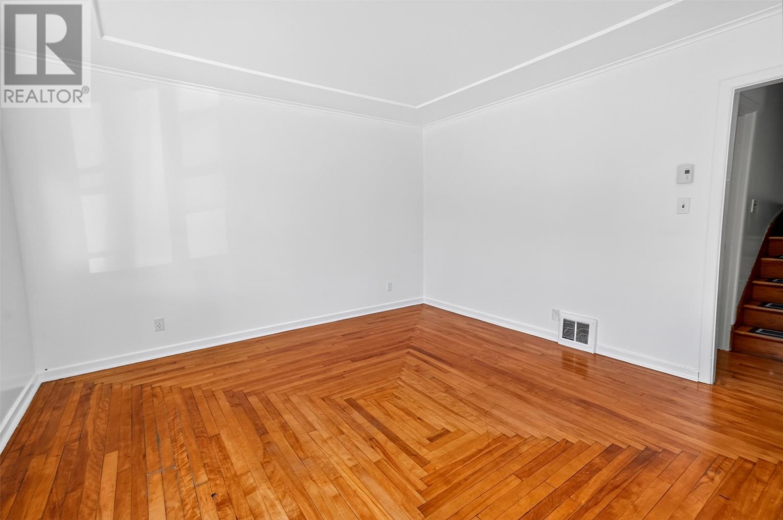 122 Empire Avenue Property Photo 3