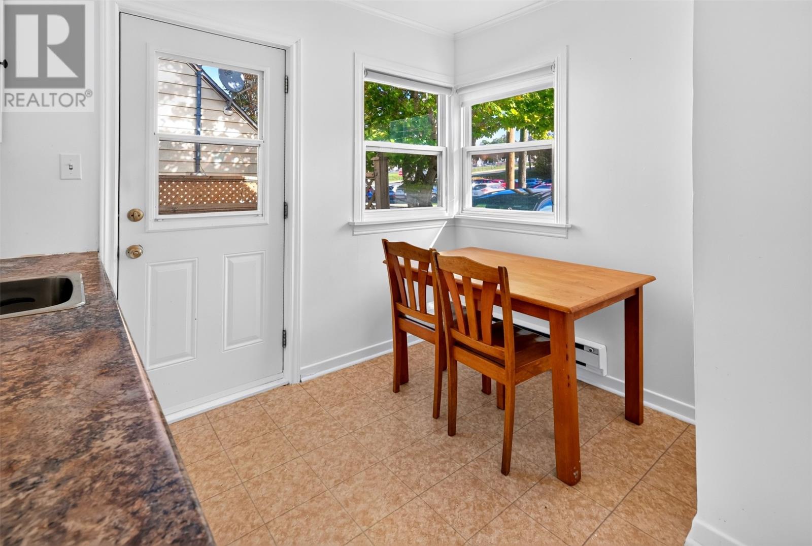 122 Empire Avenue Property Photo 5