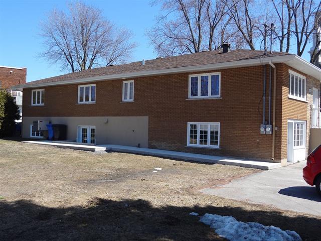 2953a Rue Dupras Property Photo 3