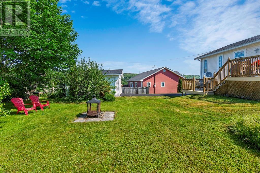 7 Leslie Street Property Photo 9