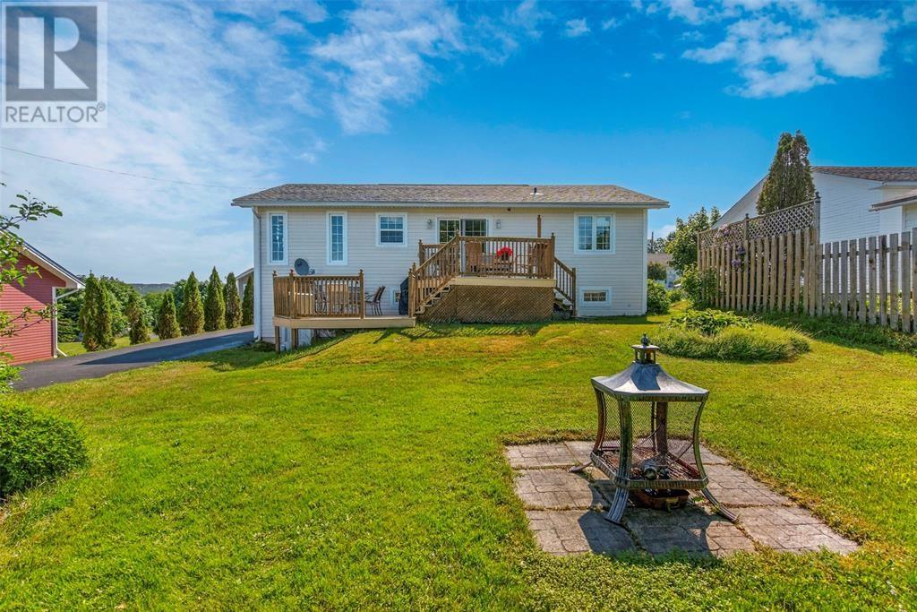 7 Leslie Street Property Photo 12