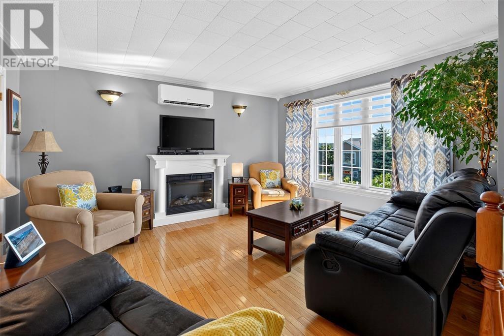 7 Leslie Street Property Photo 21
