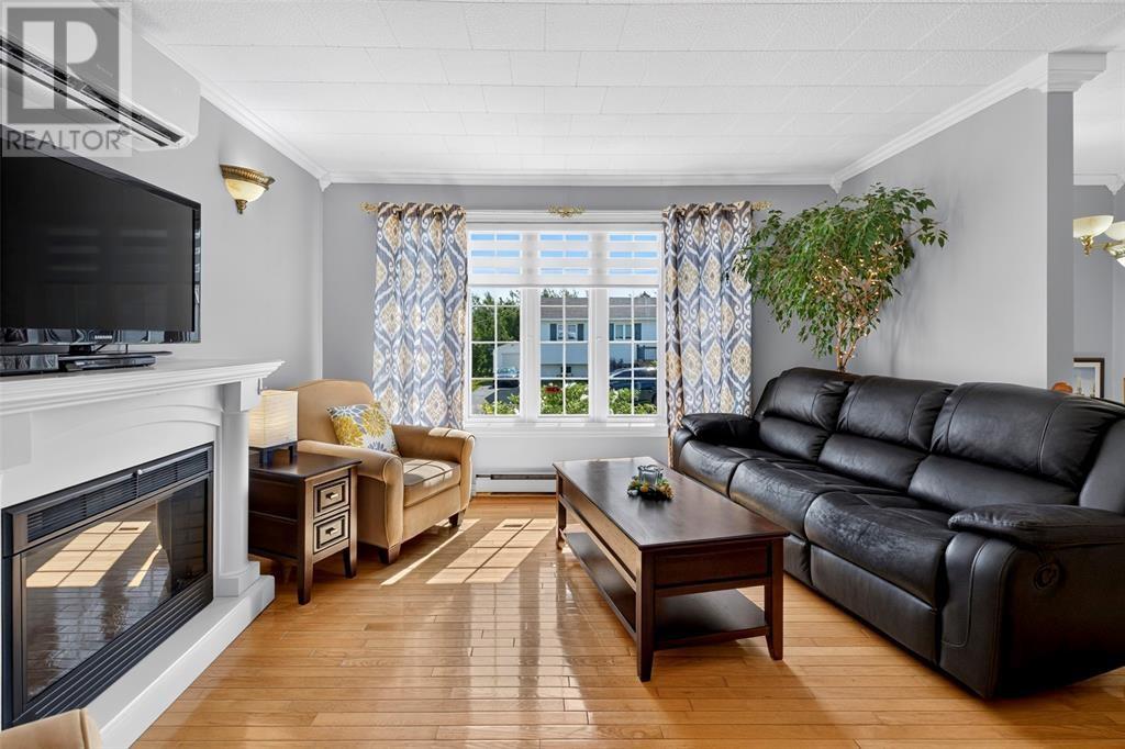 7 Leslie Street Property Photo 22