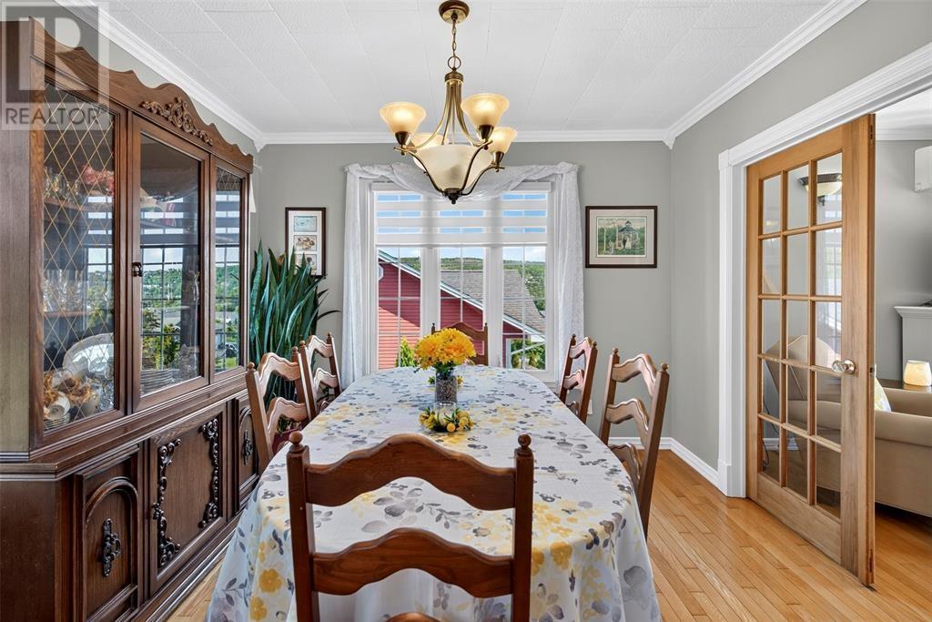 7 Leslie Street Property Photo 25