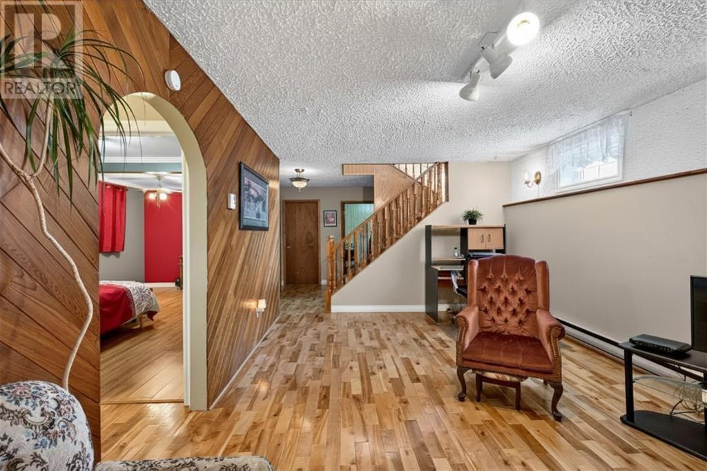 7 Leslie Street Property Photo 41