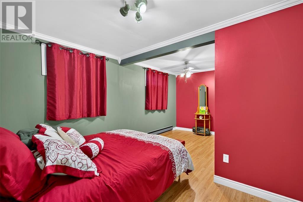 7 Leslie Street Property Photo 43
