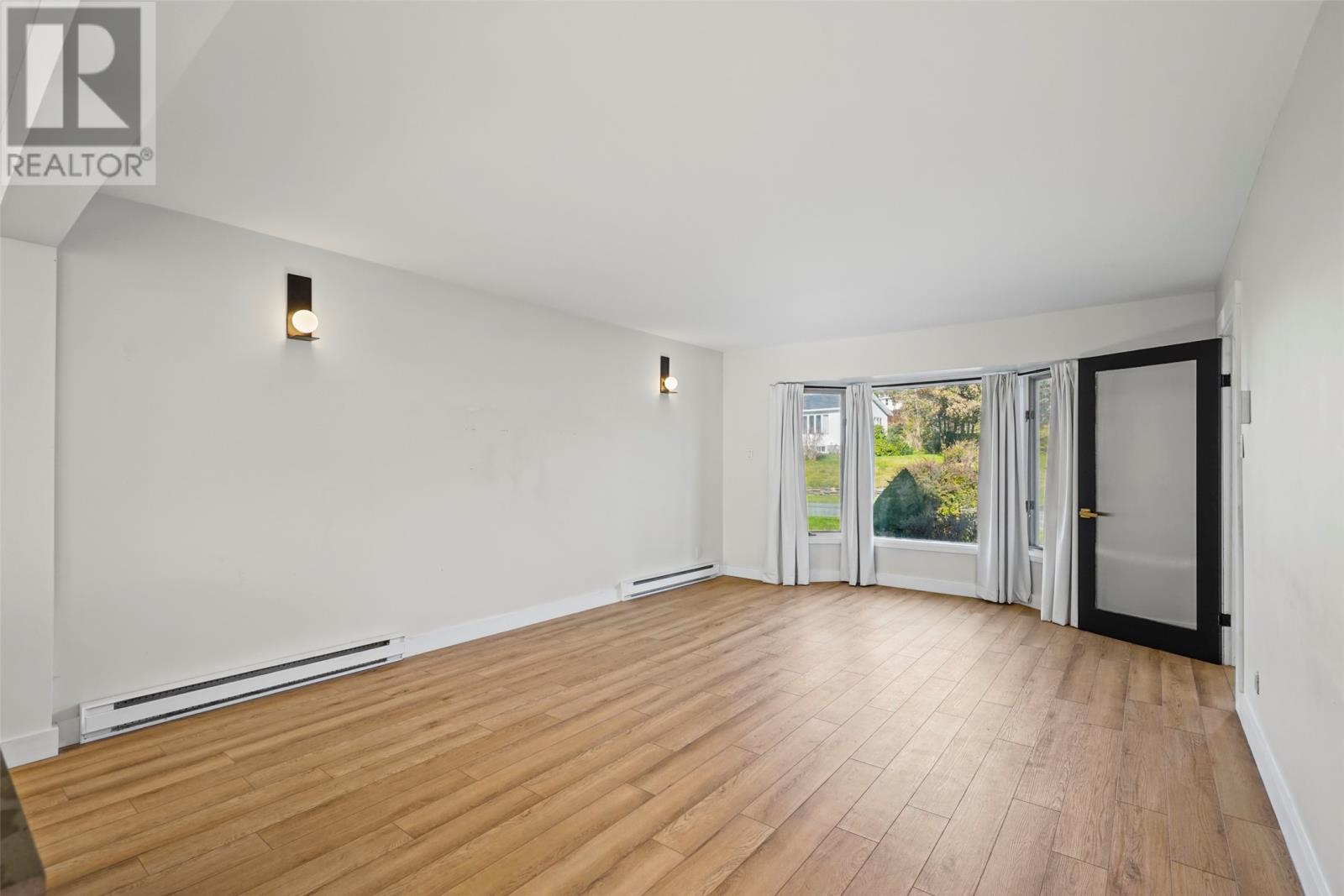 44-48 Beach Avenue Property Photo 22