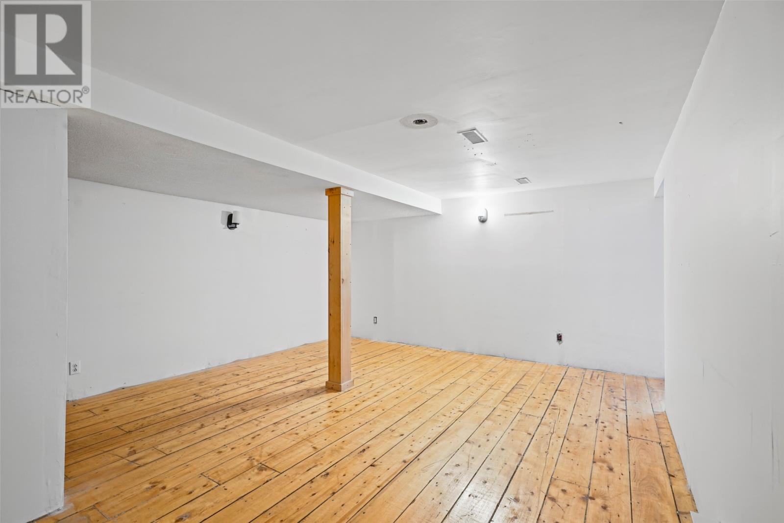 44-48 Beach Avenue Property Photo 43