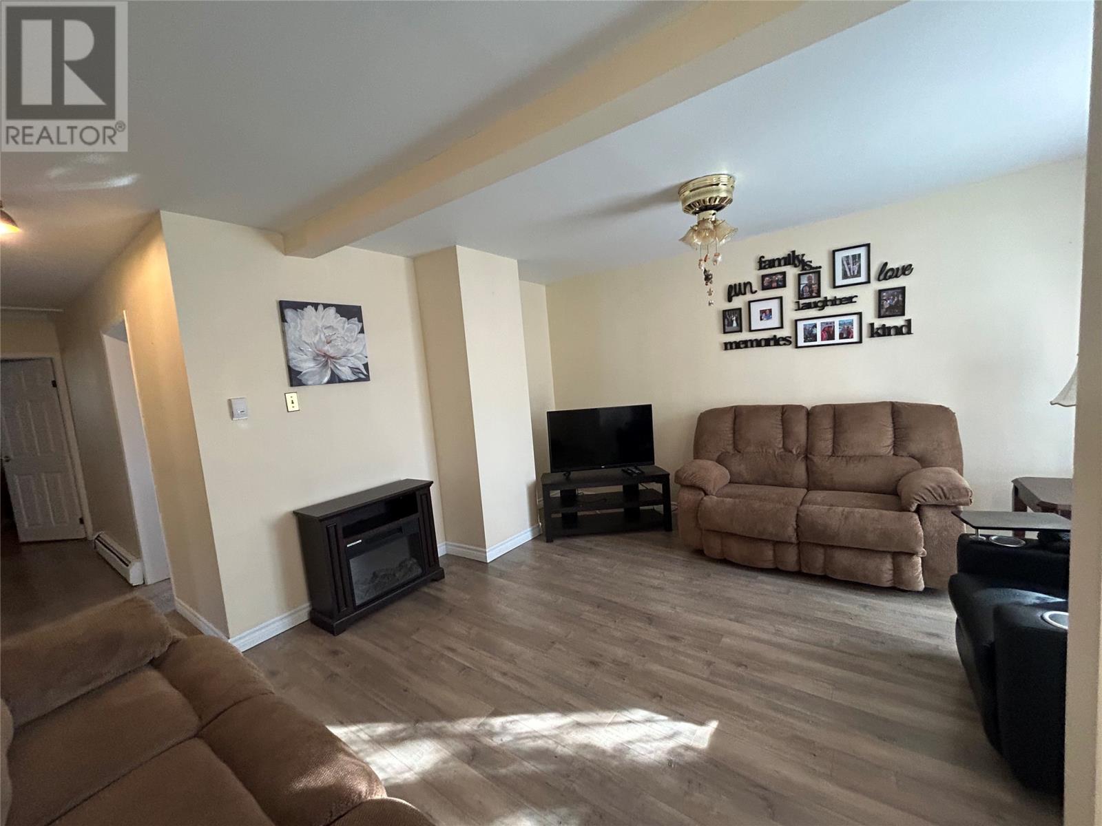 10 Whitmore Street Property Photo 8
