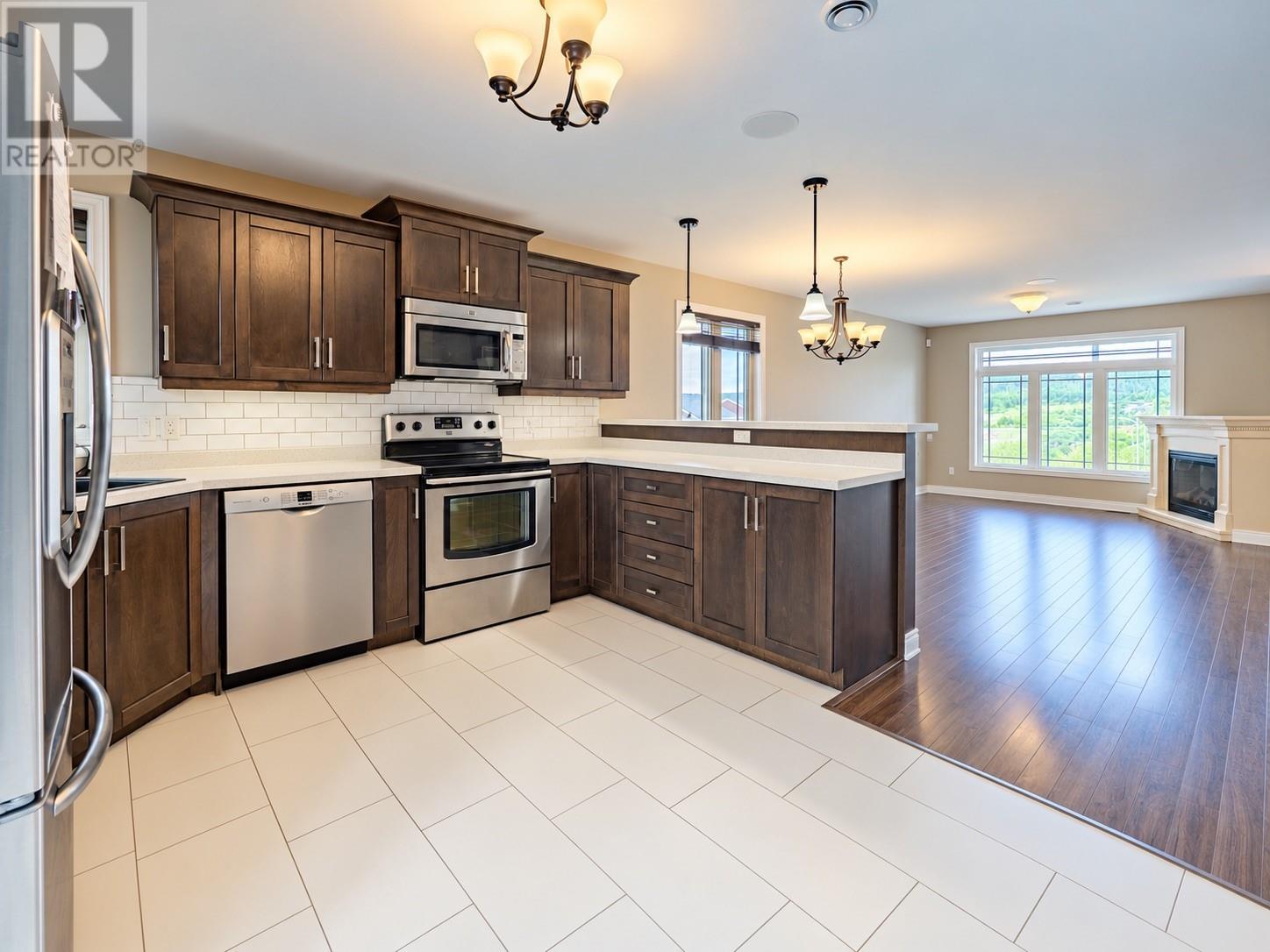 27 Adventure Avenue Property Photo 9