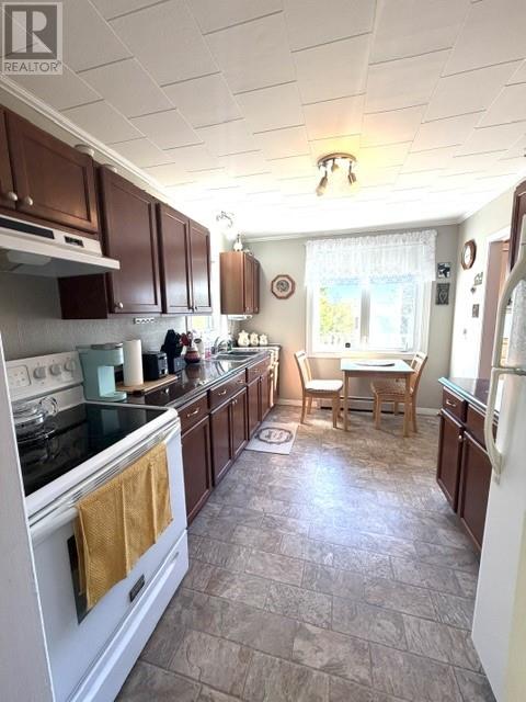 214 Balbo Drive Property Photo 4