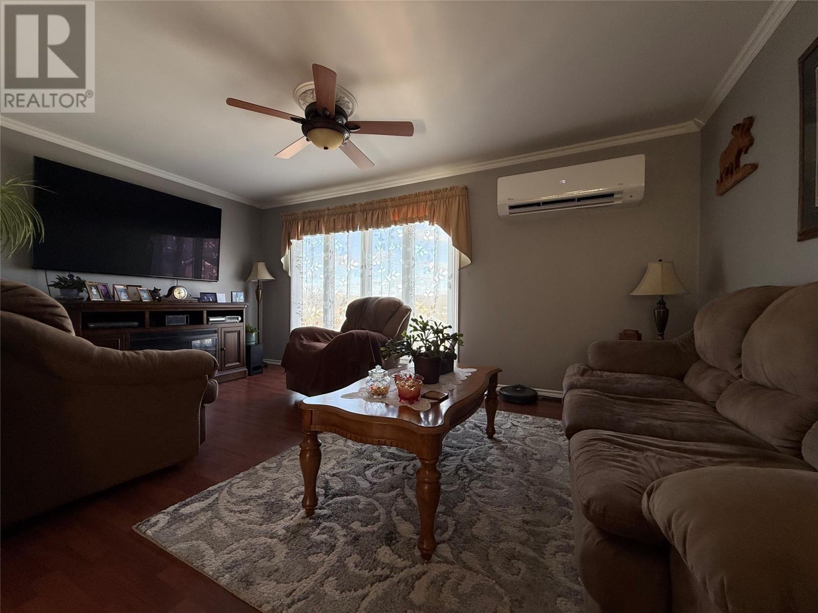 2 & 2a Willcotts Lane Property Photo 17