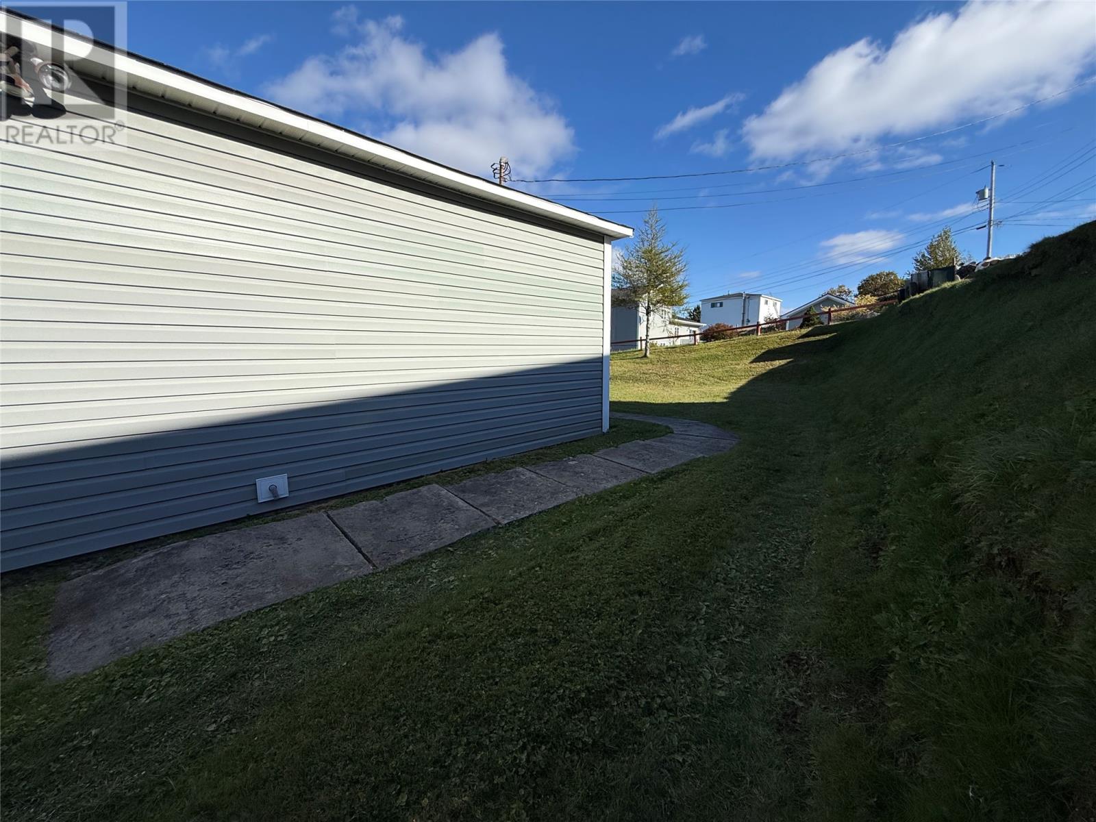 2 & 2a Willcotts Lane Property Photo 19