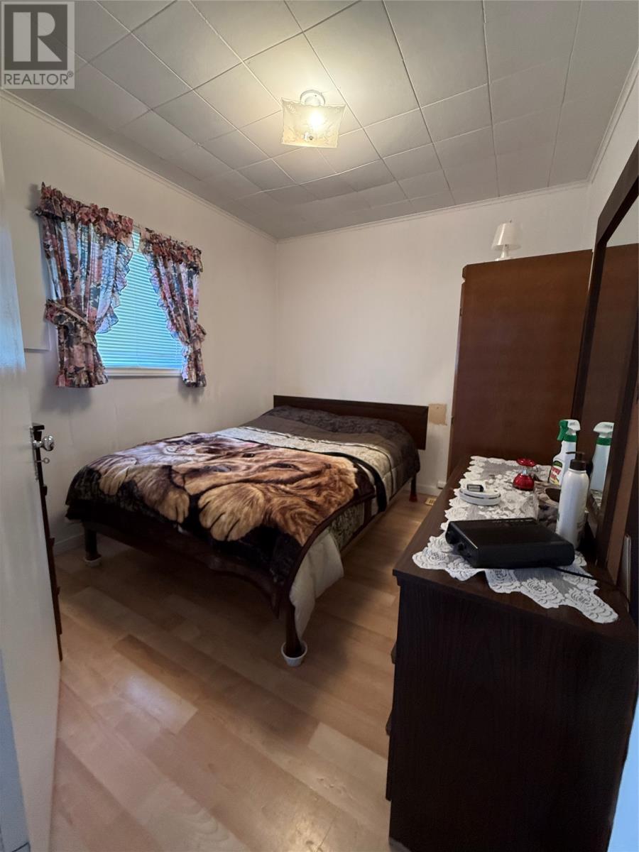 2 & 2a Willcotts Lane Property Photo 27