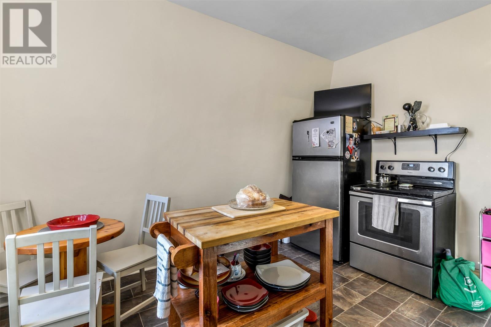 35 Queens Road Property Photo 22