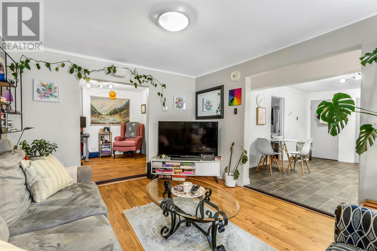 35 Queens Road Property Photo 28