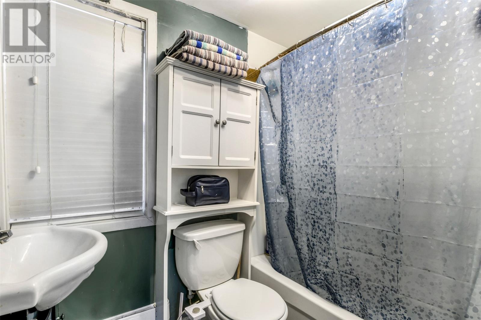 35 Queens Road Property Photo 37