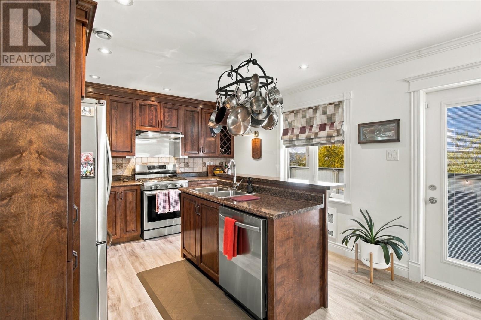50 Stormont Street Property Photo 11
