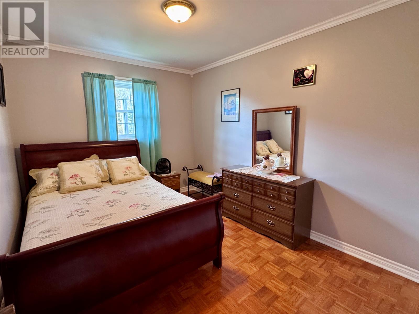 16 Elms Place Property Photo 13