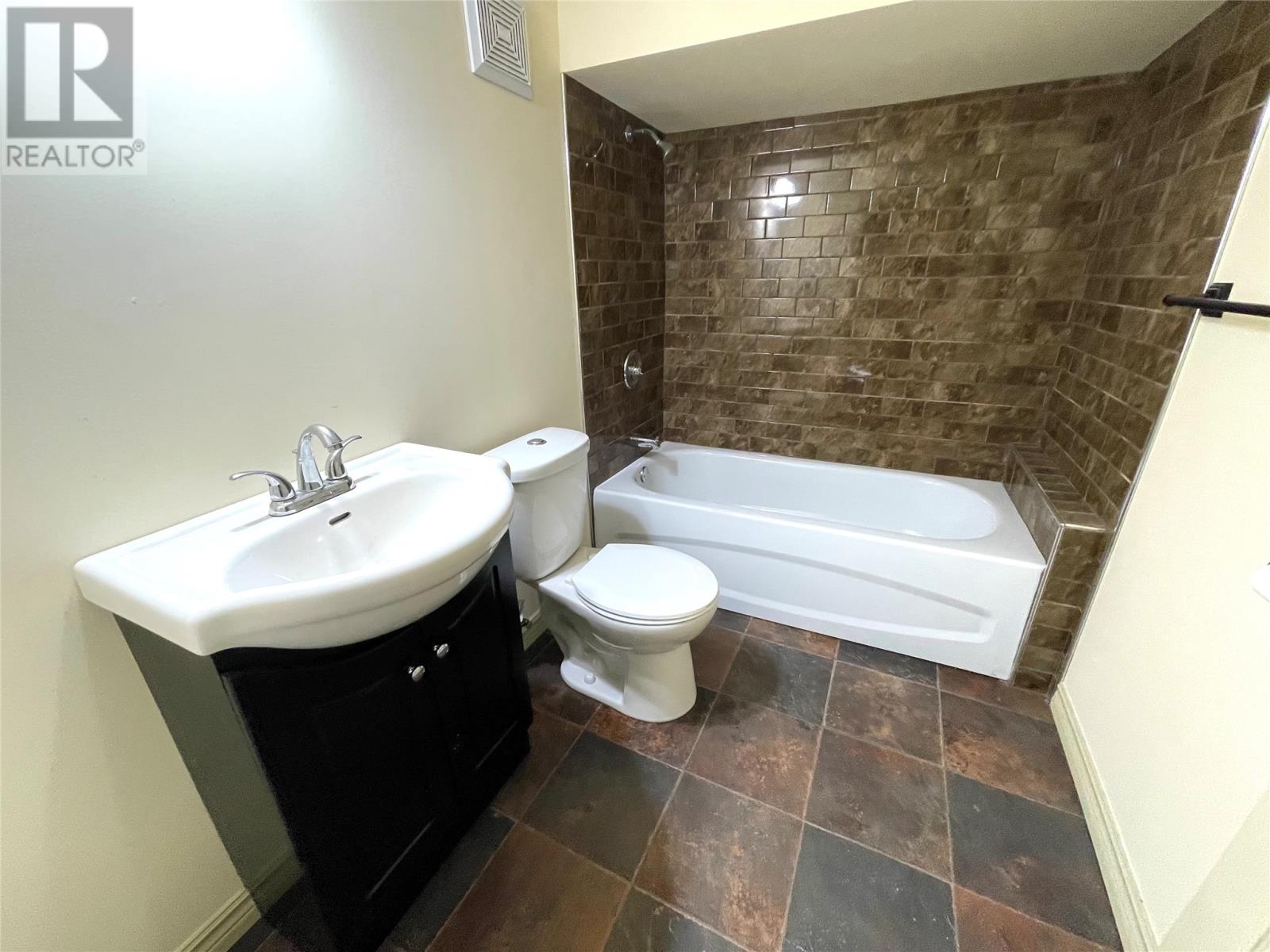 7 Beaumont Avenue Property Photo 22