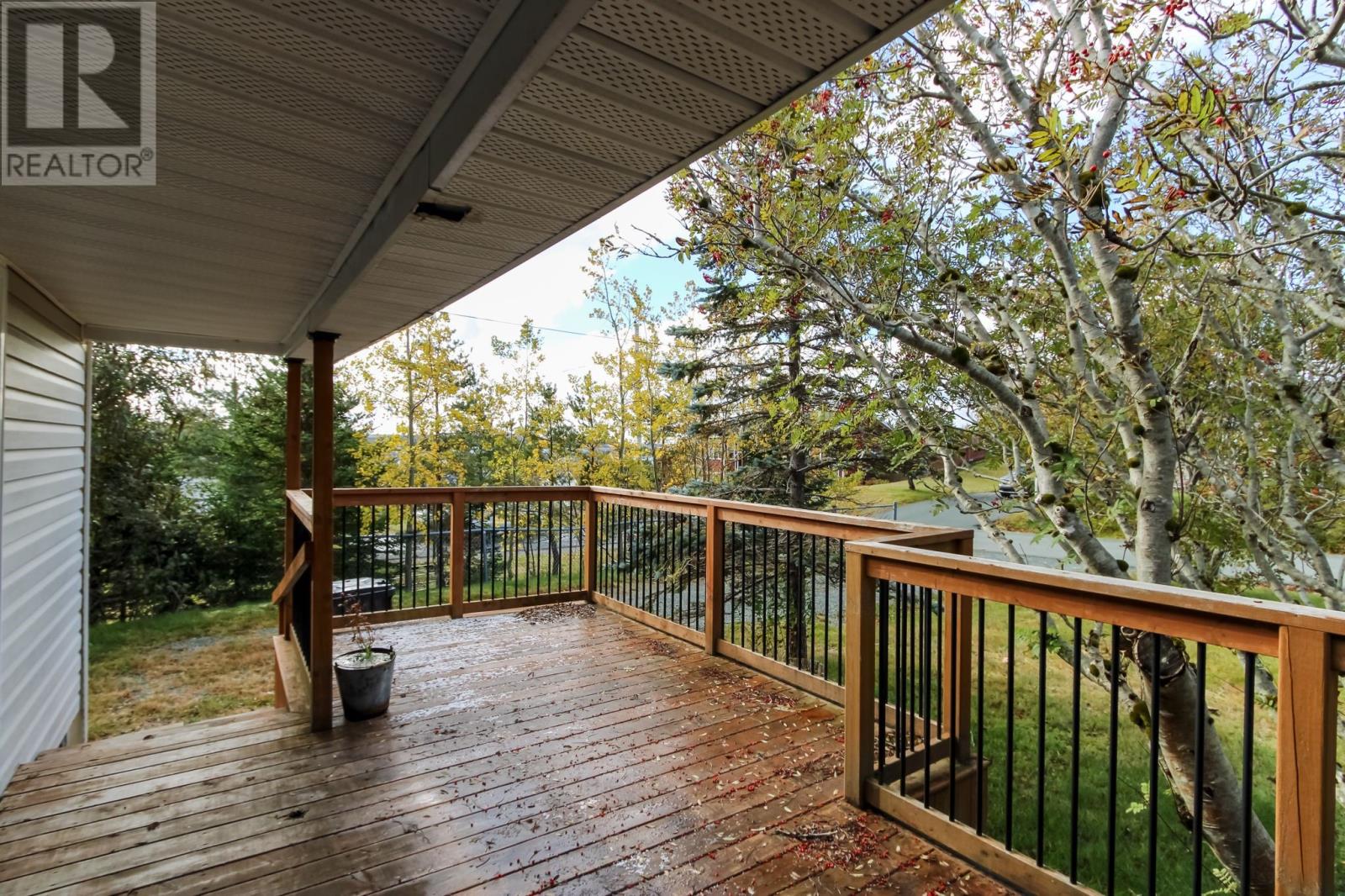 16 Irving Drive Property Photo 4