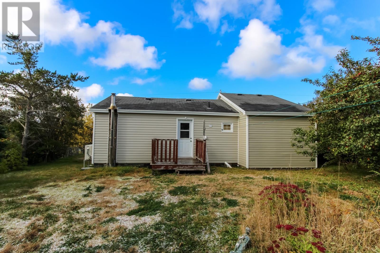 16 Irving Drive Property Photo 12
