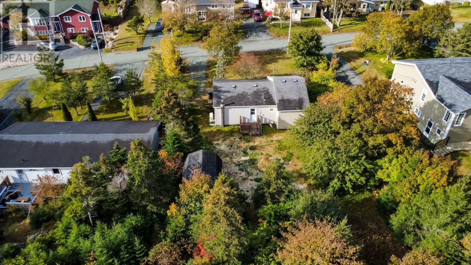 16 Irving Drive Property Photo 13