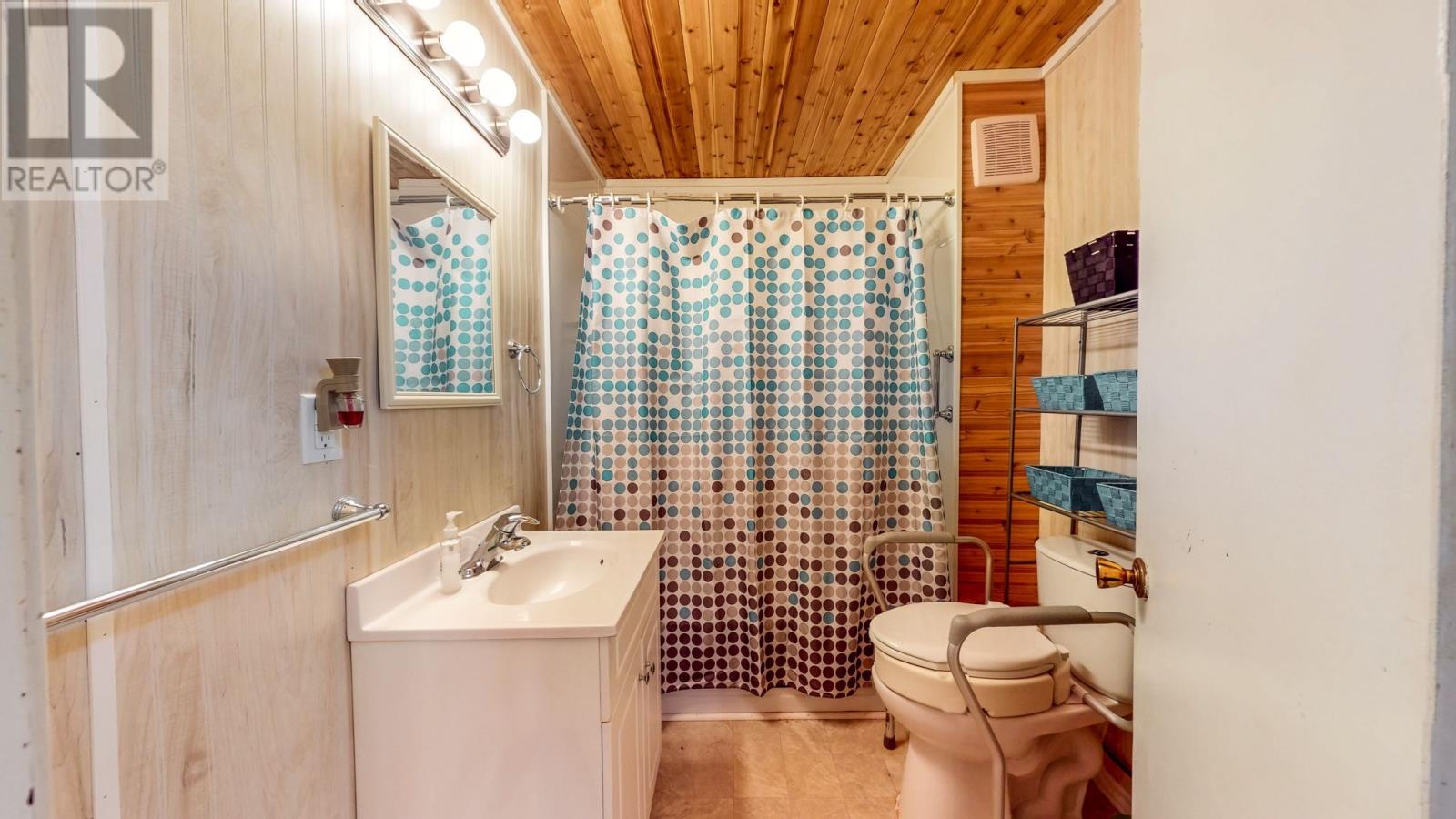 16 Irving Drive Property Photo 22
