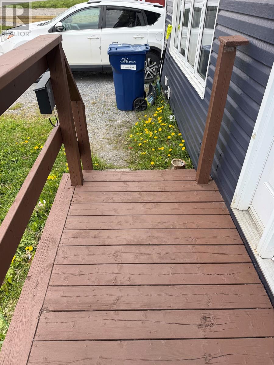 9 Fords Road Property Photo 4