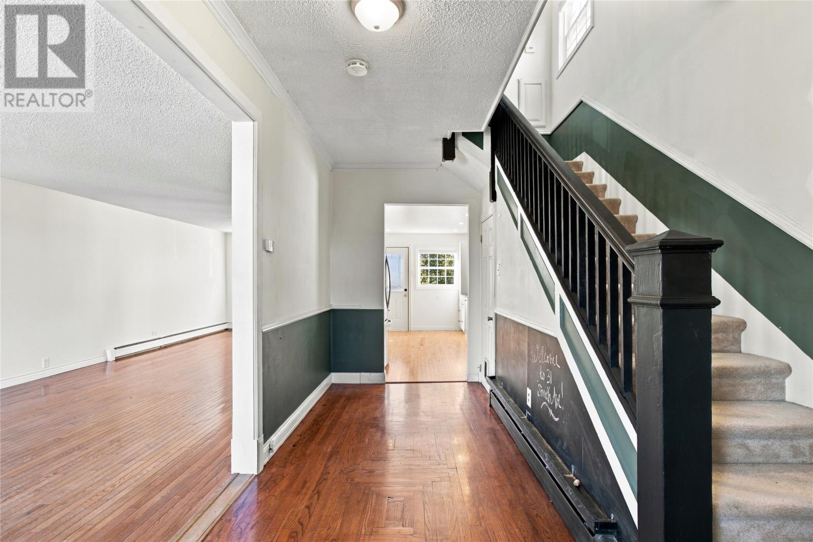 31 Smith Avenue Property Photo 4