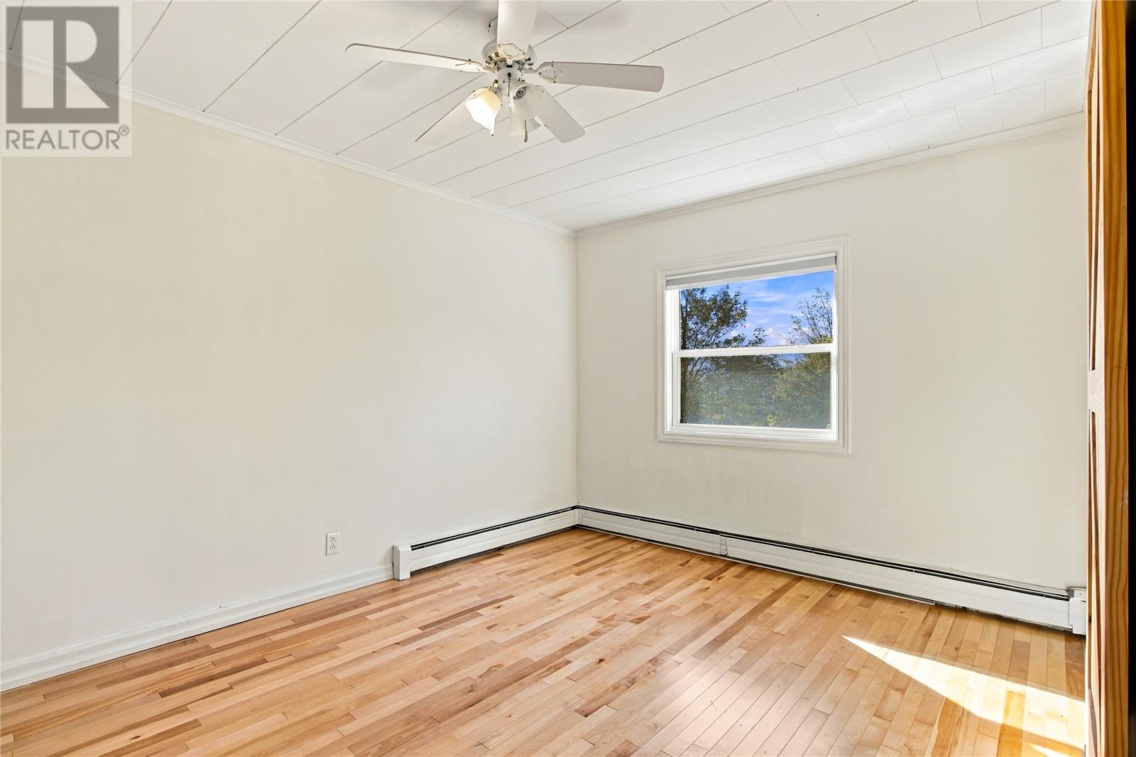 31 Smith Avenue Property Photo 15