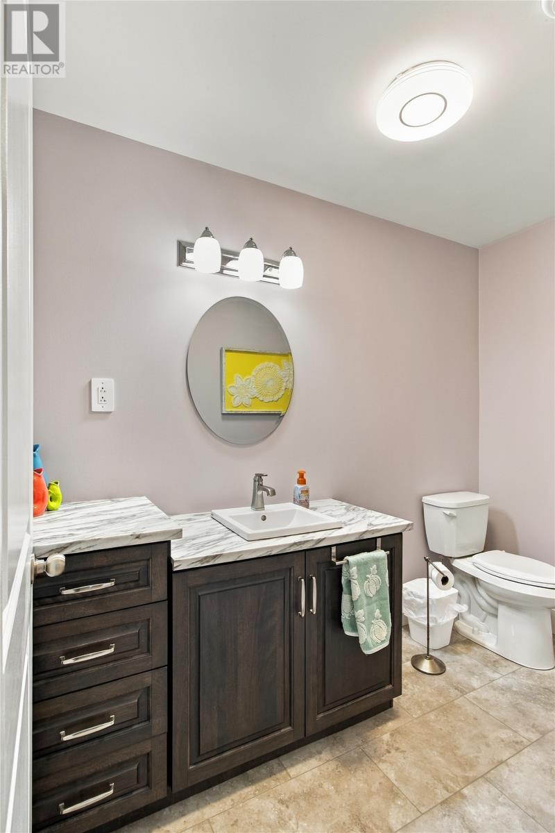 108 Country Drive Property Photo 5