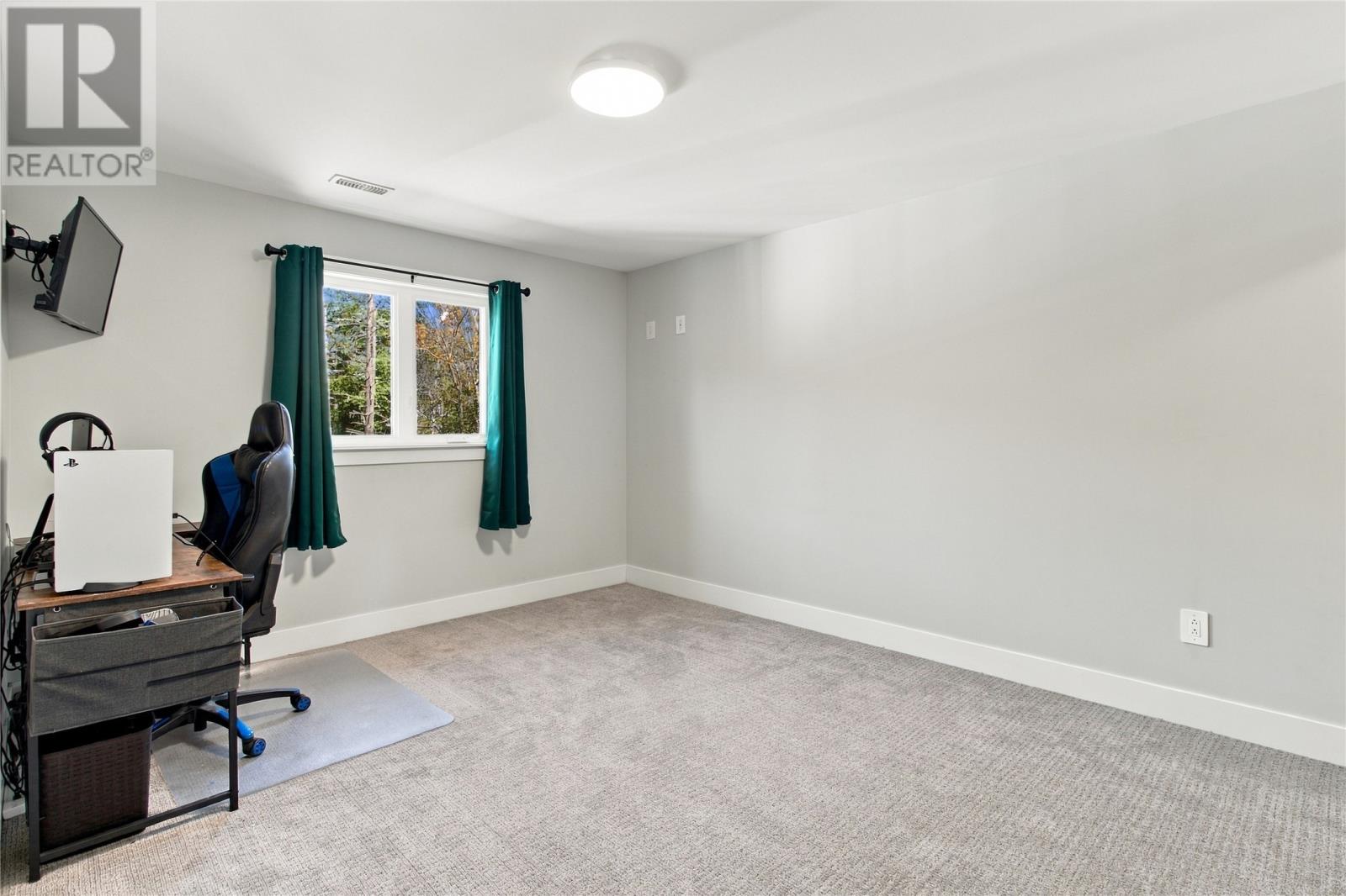 108 Country Drive Property Photo 21