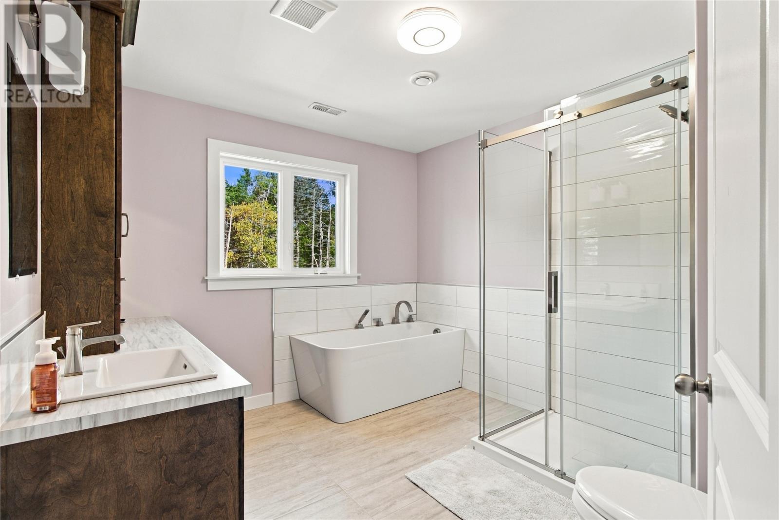 108 Country Drive Property Photo 25