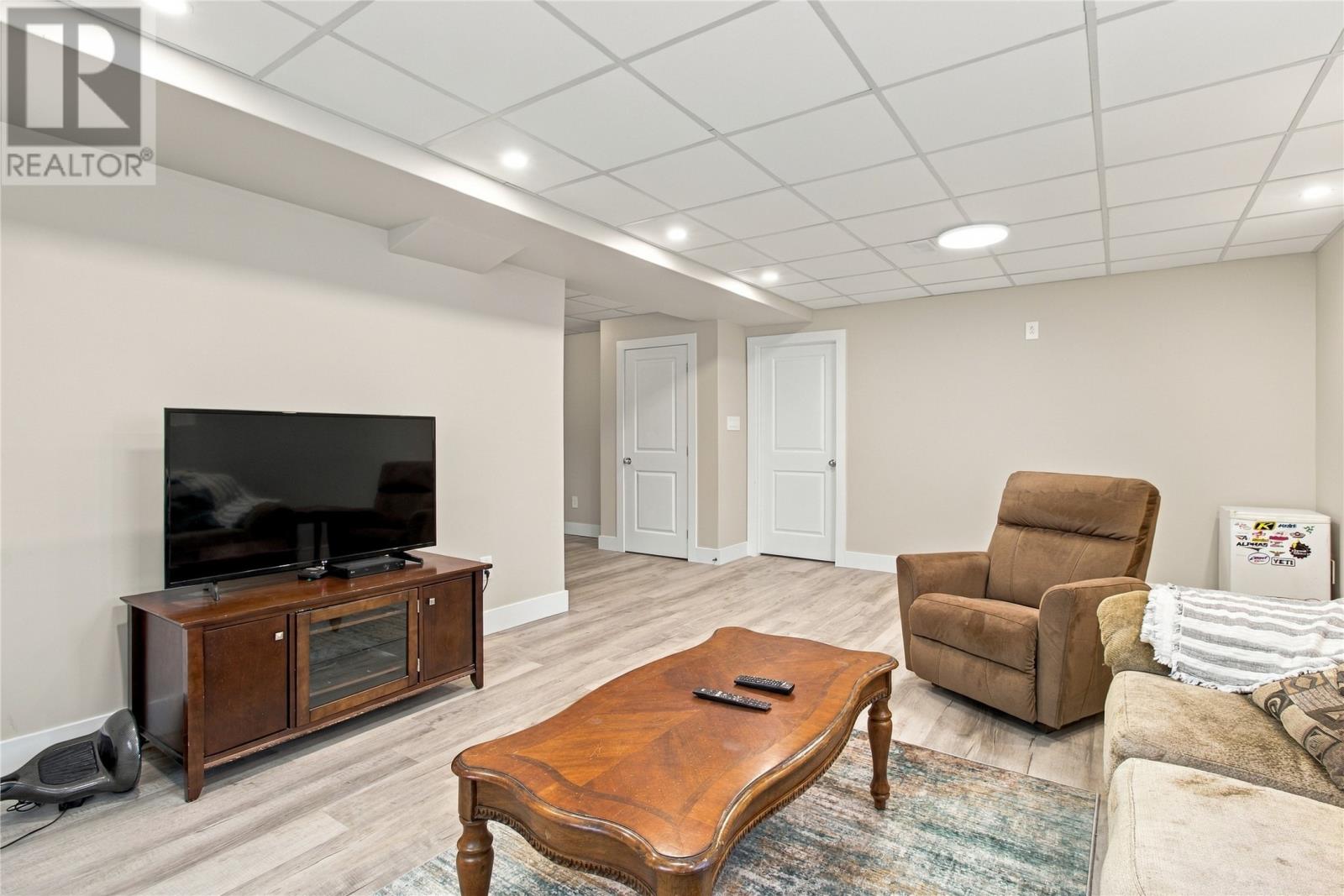108 Country Drive Property Photo 30