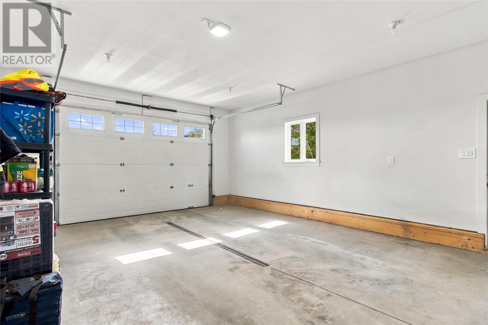 108 Country Drive Property Photo 33