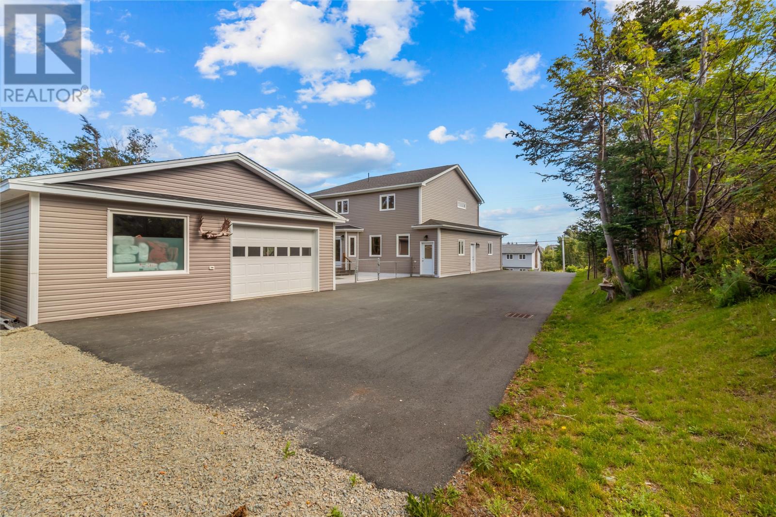 108 Country Drive Property Photo 38