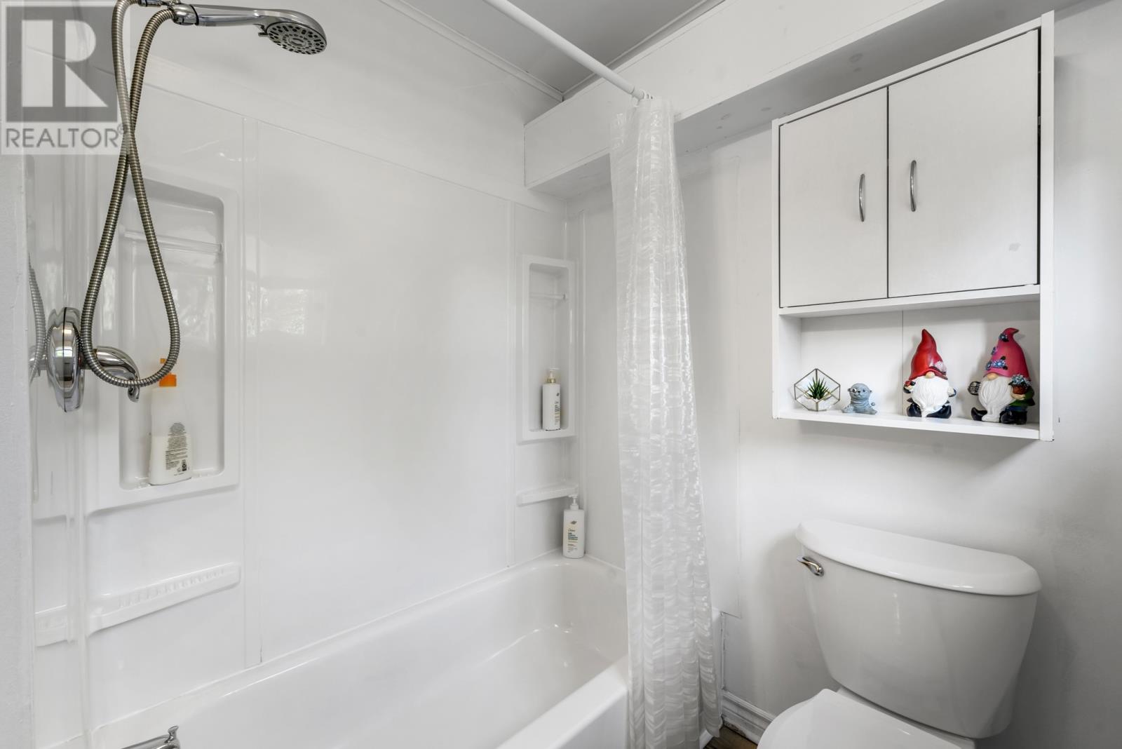 38 Smith Avenue Property Photo 24