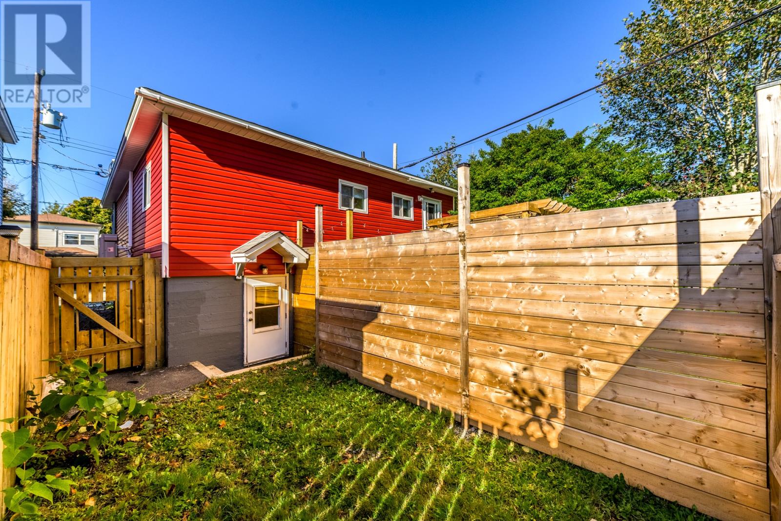38 Smith Avenue Property Photo 33