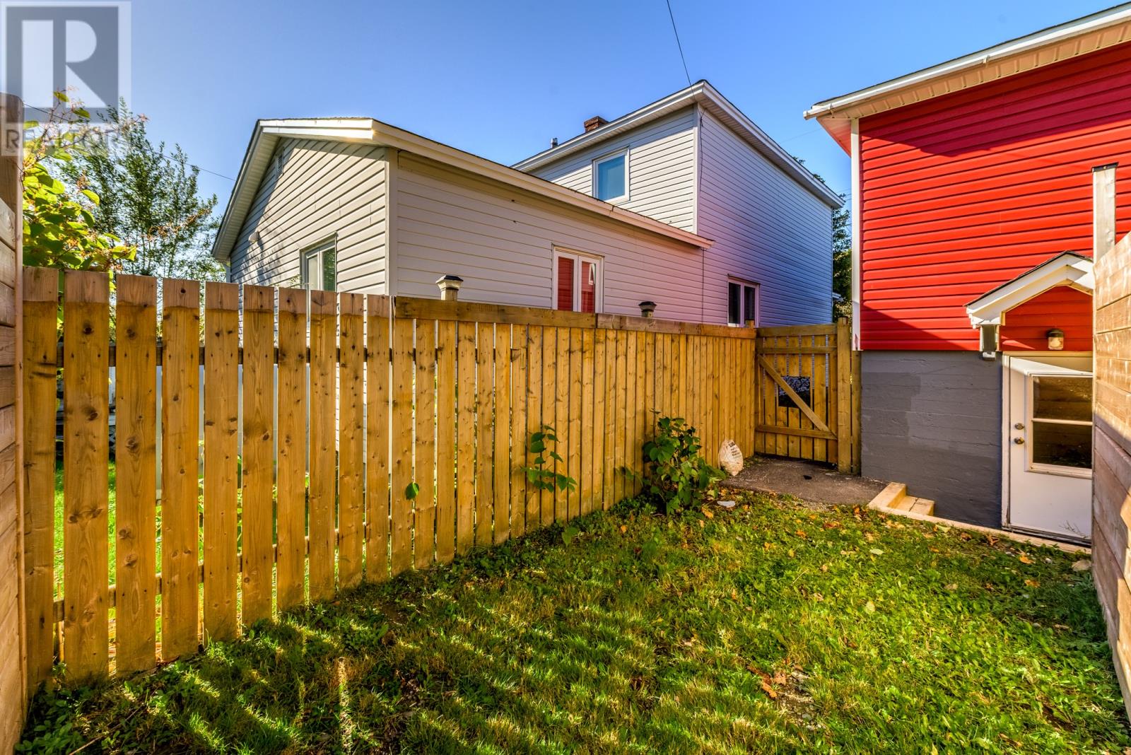 38 Smith Avenue Property Photo 34